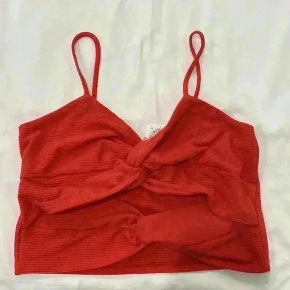 Twisted tank top - Picture 3 of 3